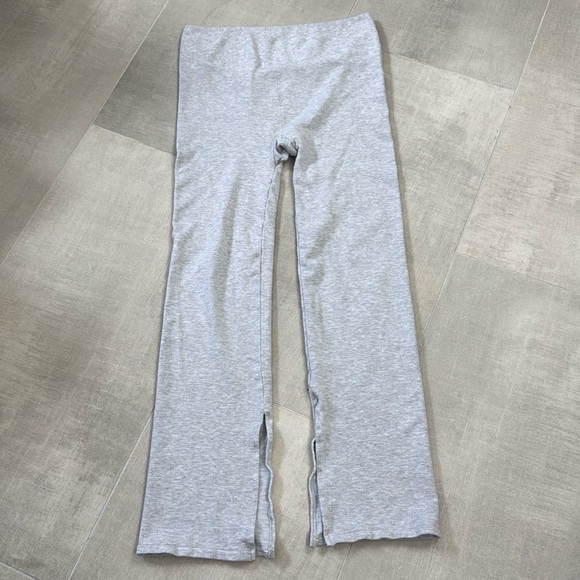 Fabletics Cloud Seamless High-Waisted Split Flare - Picture 5 of 8